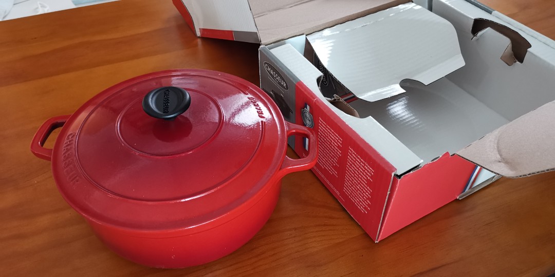 Chasseur 2.6-Quart Red Enameled Cast Iron Braiser with Lid