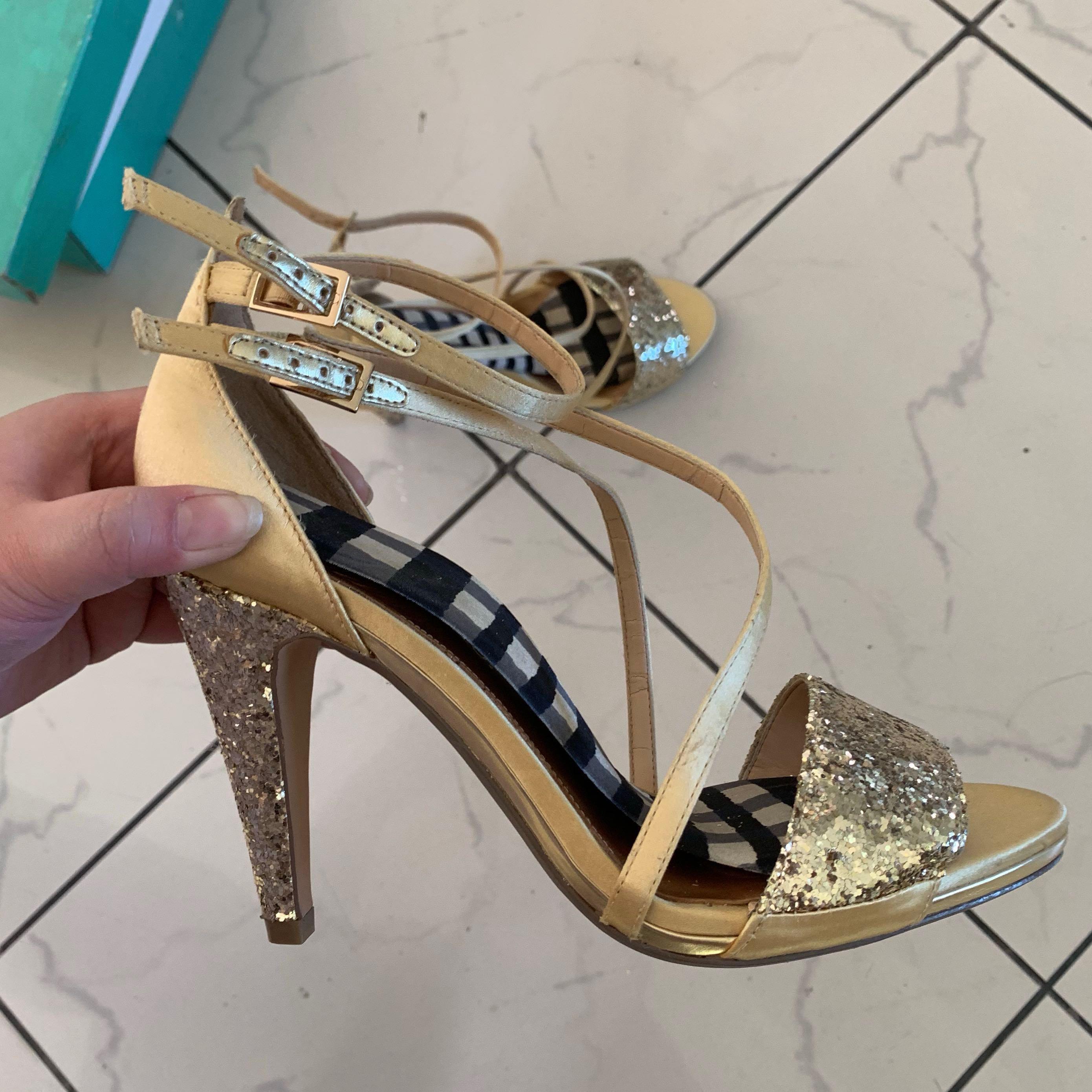 clarks glitter pumps