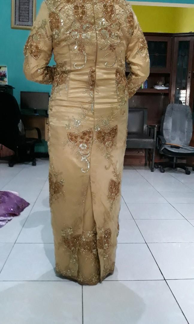 Gamis Brokat Warna Coklat Emas Fesyen Wanita Pakaian Wanita Gaun Rok Di Carousell