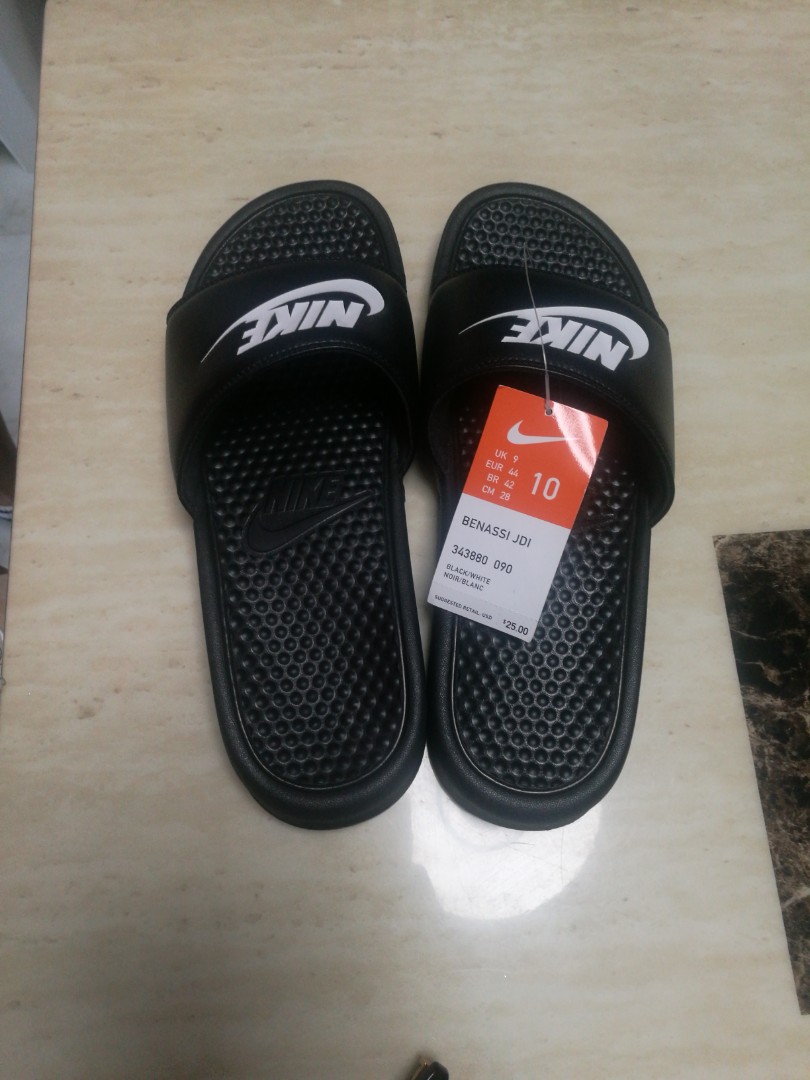 custom nike benassi slides