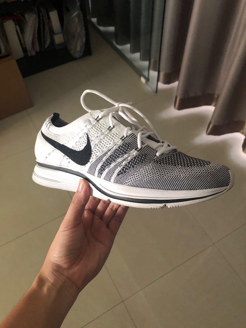 nike flyknit trainer shoes