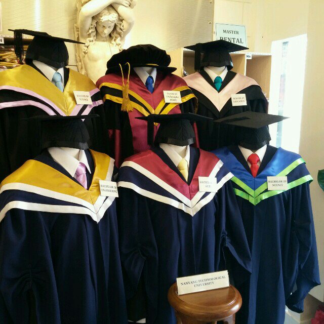Academic Dress | University of Oxford