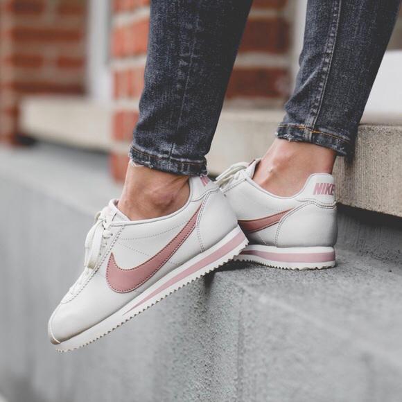 Nike cortez light top bone particle pink