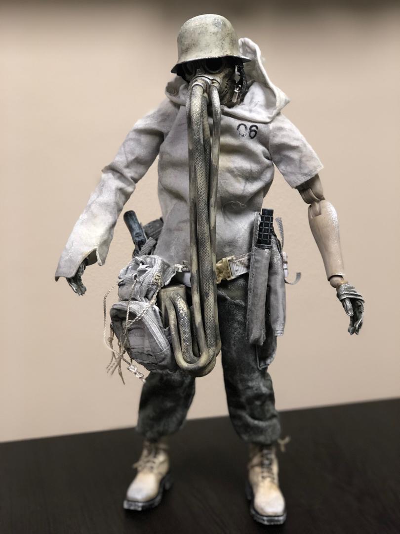Threea figures sales for sale