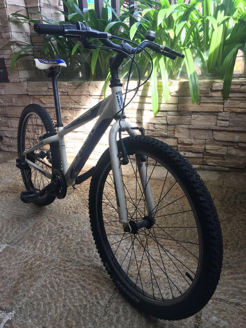 Trek mt 200 original price outlet