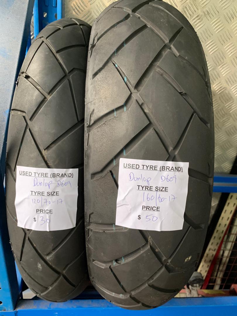 Used Tyres Dunlop 1 70 17 And 160 60 17 Motorcycles Motorcycle Accessories On Carousell