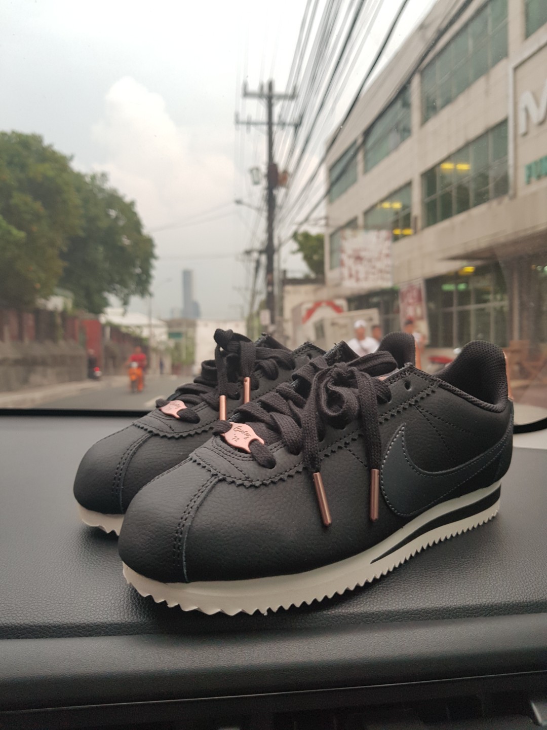 black and rose gold cortez