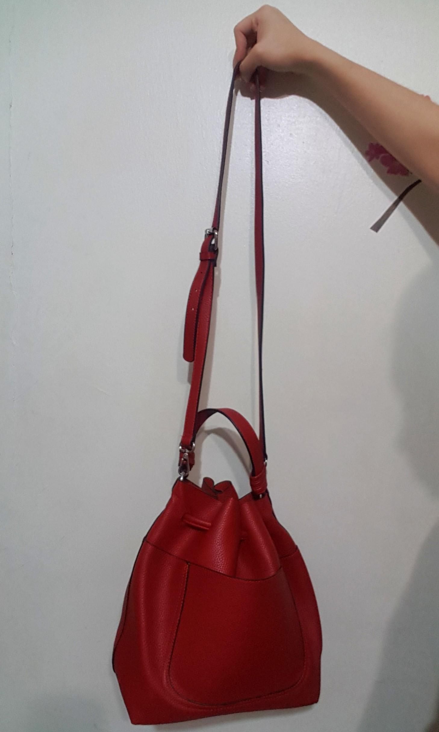 Red bucket bag deals zara