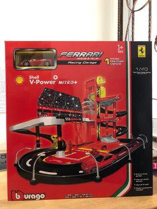 burago FERRARI Racing Garage includes 1 Die-Cast Vehicle