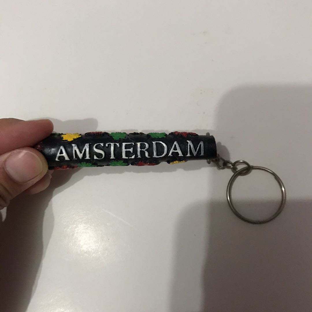 Teddy Bear Keychain Cannabis-Heart – Amsterdam Today