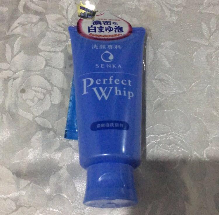 Bestselling Perfect Whip Foam Cleanser (Category: Face Care) located in Quezon City. Submitted by chatreyes (Listing ID 229330956, Image 1). Description: Senka is the sister company of Shiseido ✨ CLAIM TO FAME: An ultra-rich facial foam that easily melts away makeup and other impurities 💯 FAST FACTS: Creates a luxuriously creamy lather; laced with amino acids, natural sericin, and potent hydrating agents; gently cleanses without stripping off nu