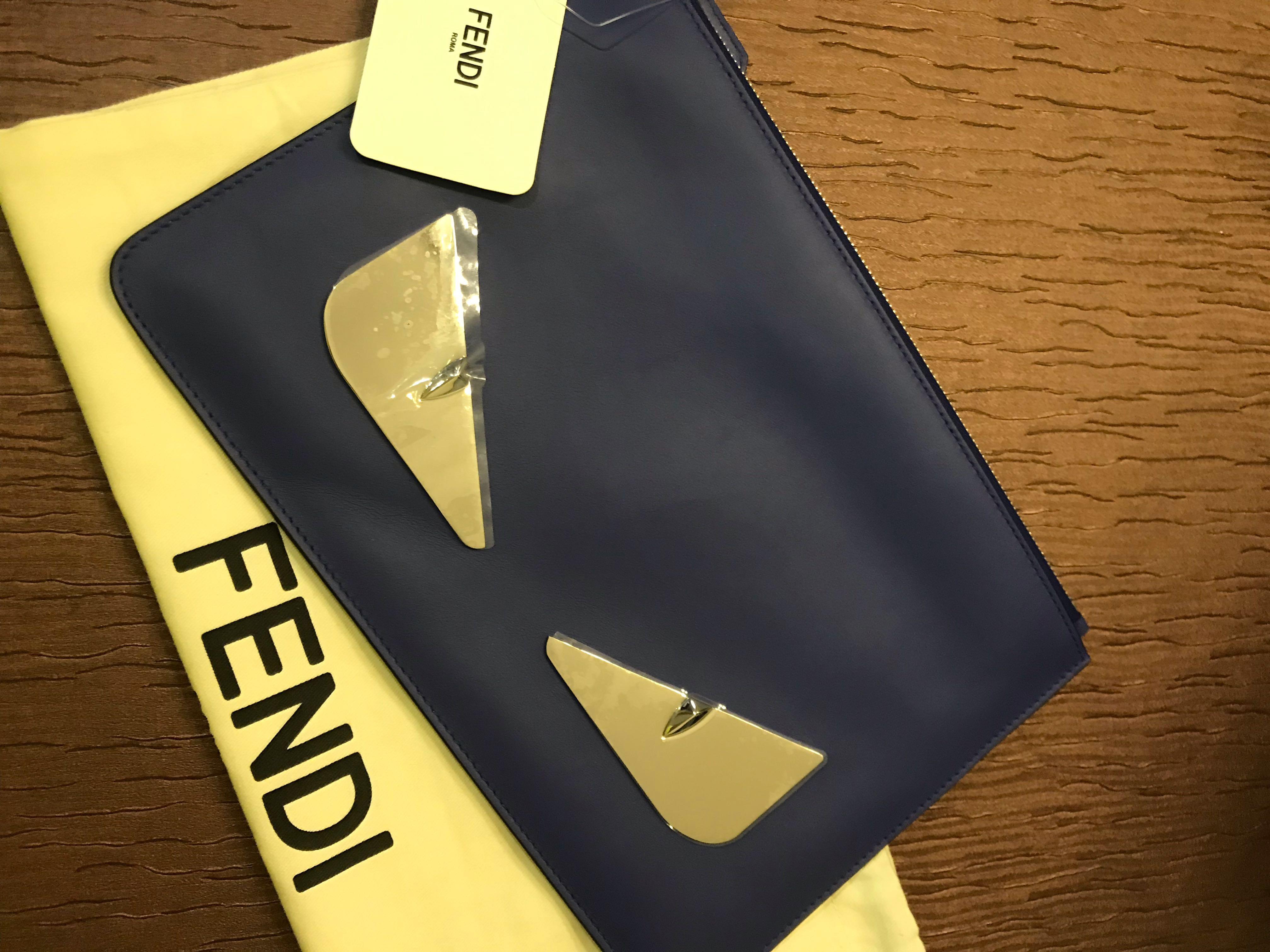 Fendi eyes clutch hot sale