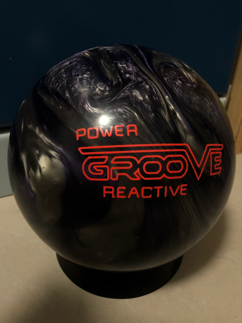 Brunswick Power Groove Reactive Bowling Ball, Sports Equipment, Sports