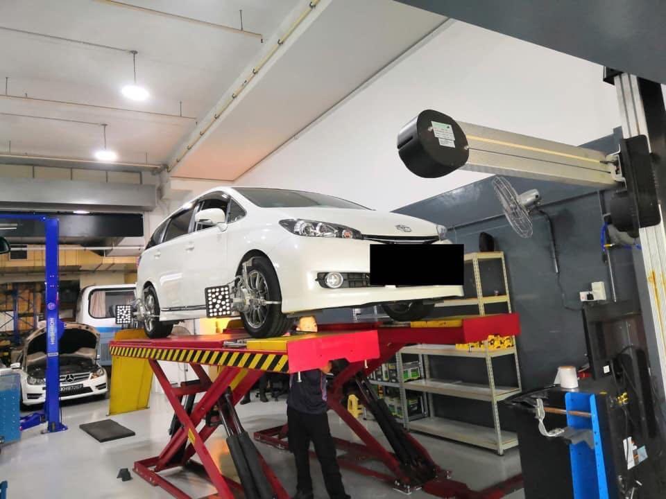Computerized Wheel Alignment (Category: General Servicing) located in Singapore. Submitted by one_garagecolor (Listing ID 224786341, Image 1). Description: Computerized Wheel Alignment. Do you know that by doing wheel alignment on your vehicle. It can increase the lifespan of your tyre and also correct the steering posture. Recommend to do it when new set of tyre have been installed to the vehicle or the vehicle have travel a lot of uneven road w