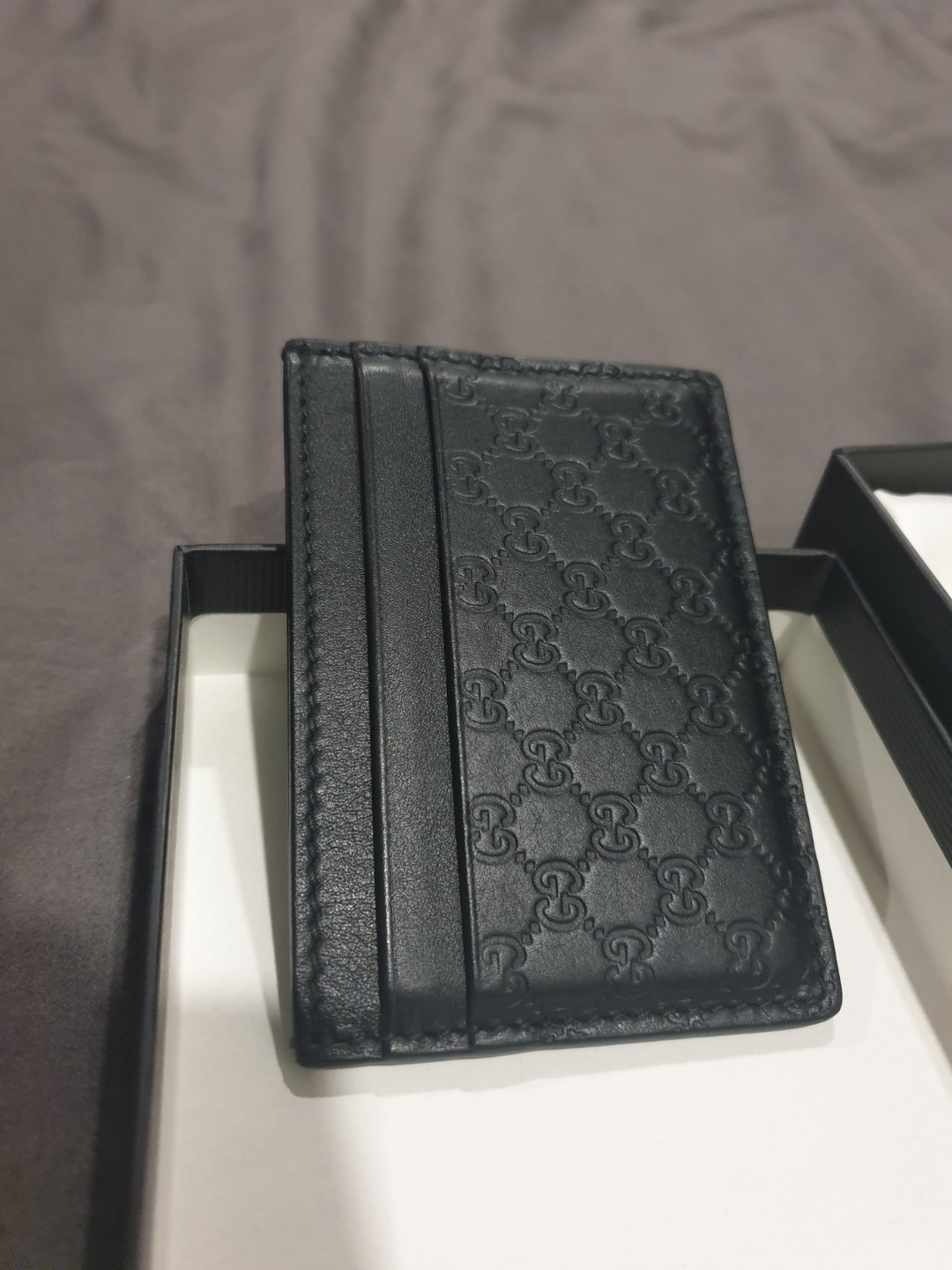 Bnib gucci card holder in navy, Men's Fashion, Watches & Accessories,  Wallets & Card Holders on Carousell