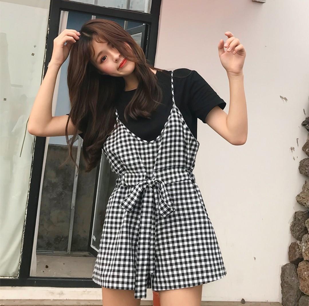 INSTOCK Korean two piece checkered romper