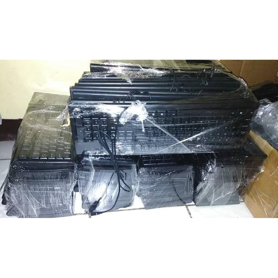 KEYBOARD (USB/PS2) (Category: Computer Keyboard) located in Manila. Submitted by besteinpc (Listing ID 232635723, Image 1). Description: =====KEYBOARD FOR SALE ==== PRICE: a. PS2/USB - 150.00 *See pictures for full specs* ==================== AVAILABLE: 100 pcs ONLY ==================== ISSUE: SECOND HAND ==================== LOCATION: a. Pickup: Happyland Street, Dona Carmen Subdivision, Commonwealth Avenue, Quezon City b. Landmark: Robinson Don
