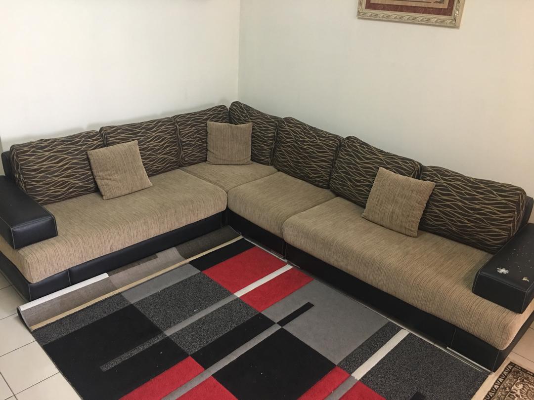 L Shaped Sofa Untuk Dijual Used Home Furniture Furniture On Carousell