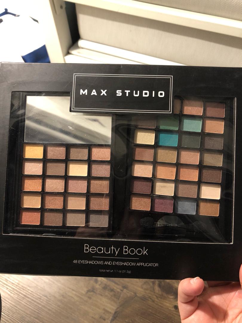 Max Studio 48 Eyeshadows and Applicator (Category: Makeup) located in Quezon City. Submitted by kristinecruz828 (Listing ID 232583652, Image 2). Description: Max Studio Beauty Book: 48 Eyeshadows and Eyeshadow Applicator Straight from the U.S. RFS: not using make-up anymore New/unused #maxstudio #eyeshadow #eyes #makeup .
