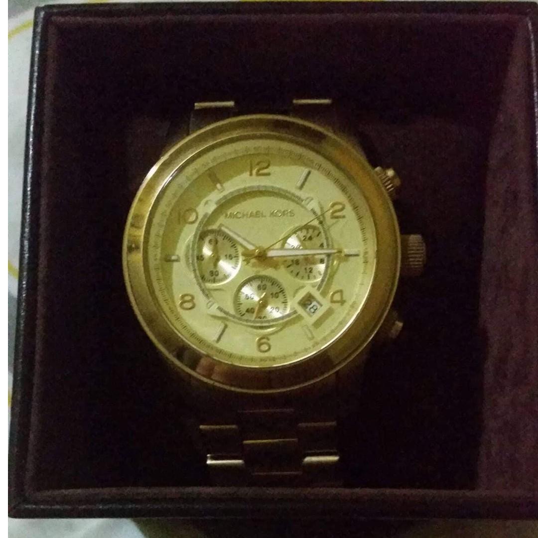 Michael Kors Oversized Runway Watch (in gold) (Category: Men's Watches) located in Quezon City. Submitted by gradstudents (Listing ID 232589960, Image 3). Description: Makinis. Only used a few times. With box and manual. .