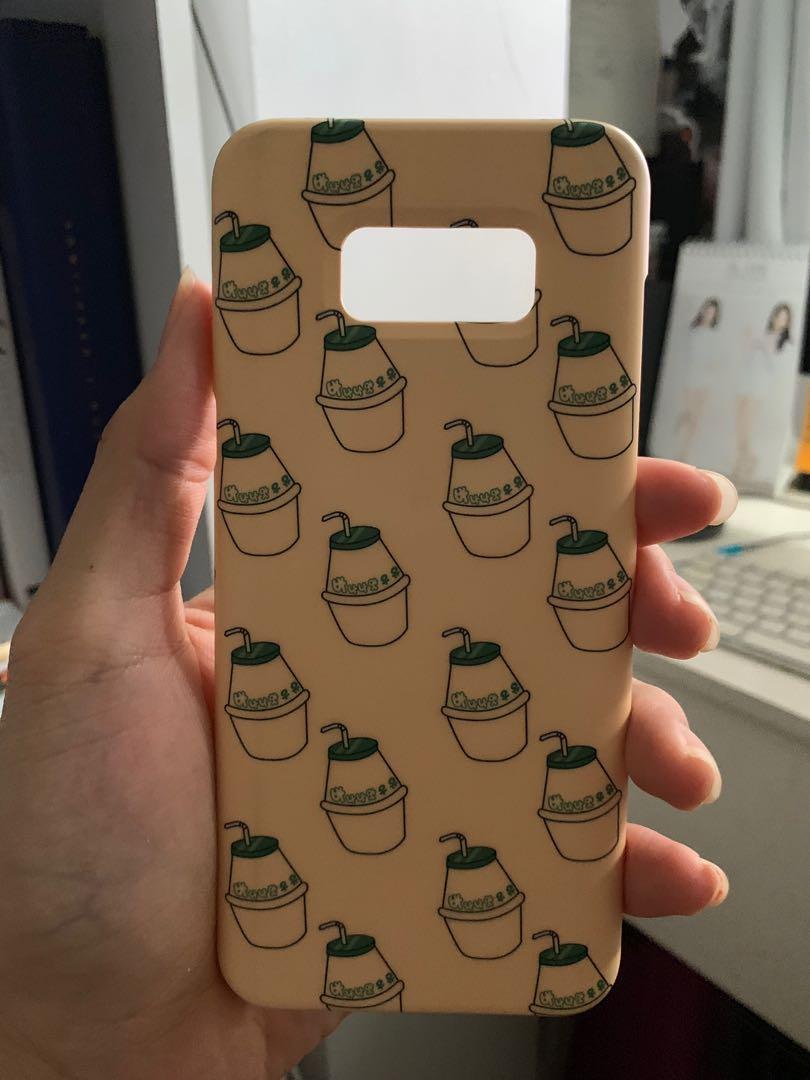 Samsung Galaxy S8+ Banana Milk Case (Category: Cases & Sleeves) located in Paranaque City. Submitted by jangmanwol00 (Listing ID 232616251, Image 1). Description: Wala na akong Samsung S8+.