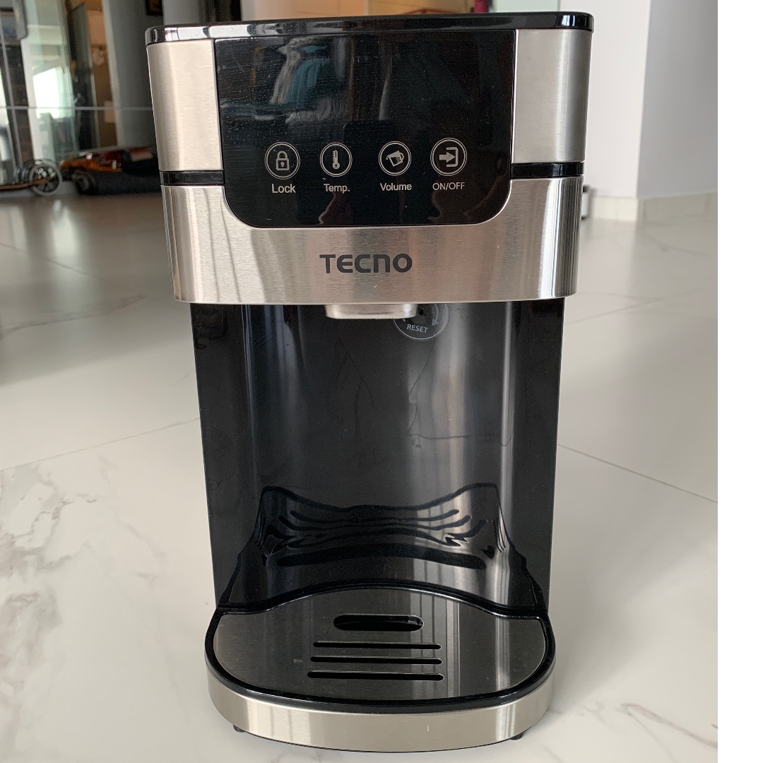 Tecno Instant hot water dispenser with temperature control, TV & Home