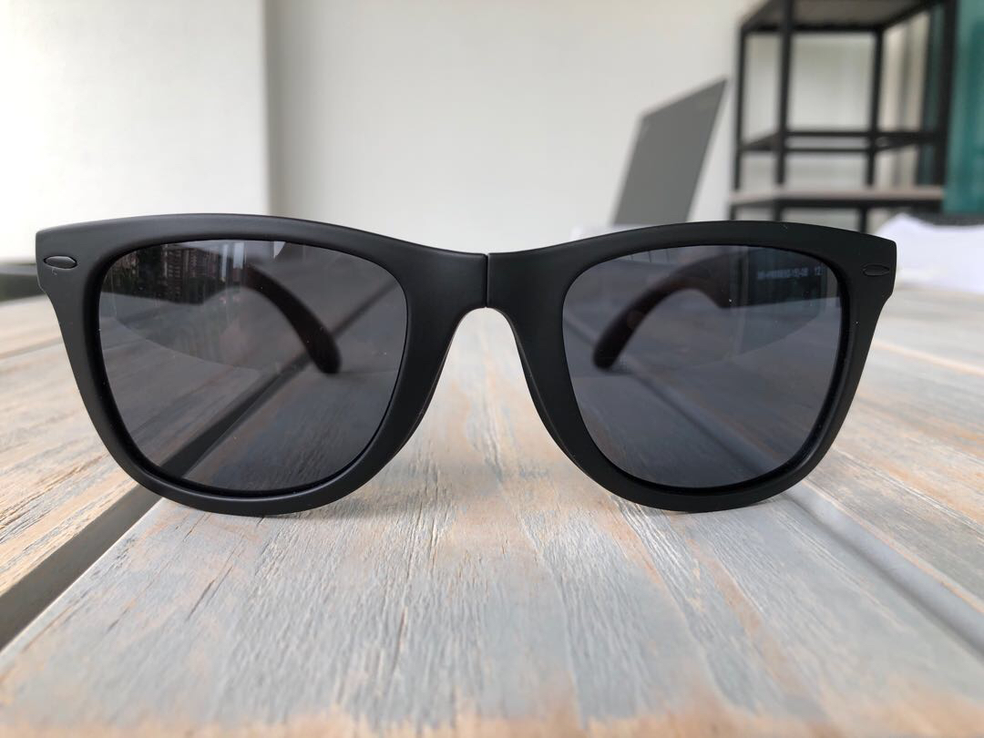 Wellington Folding Sunglasses, Women's Fashion, Watches & Accessories