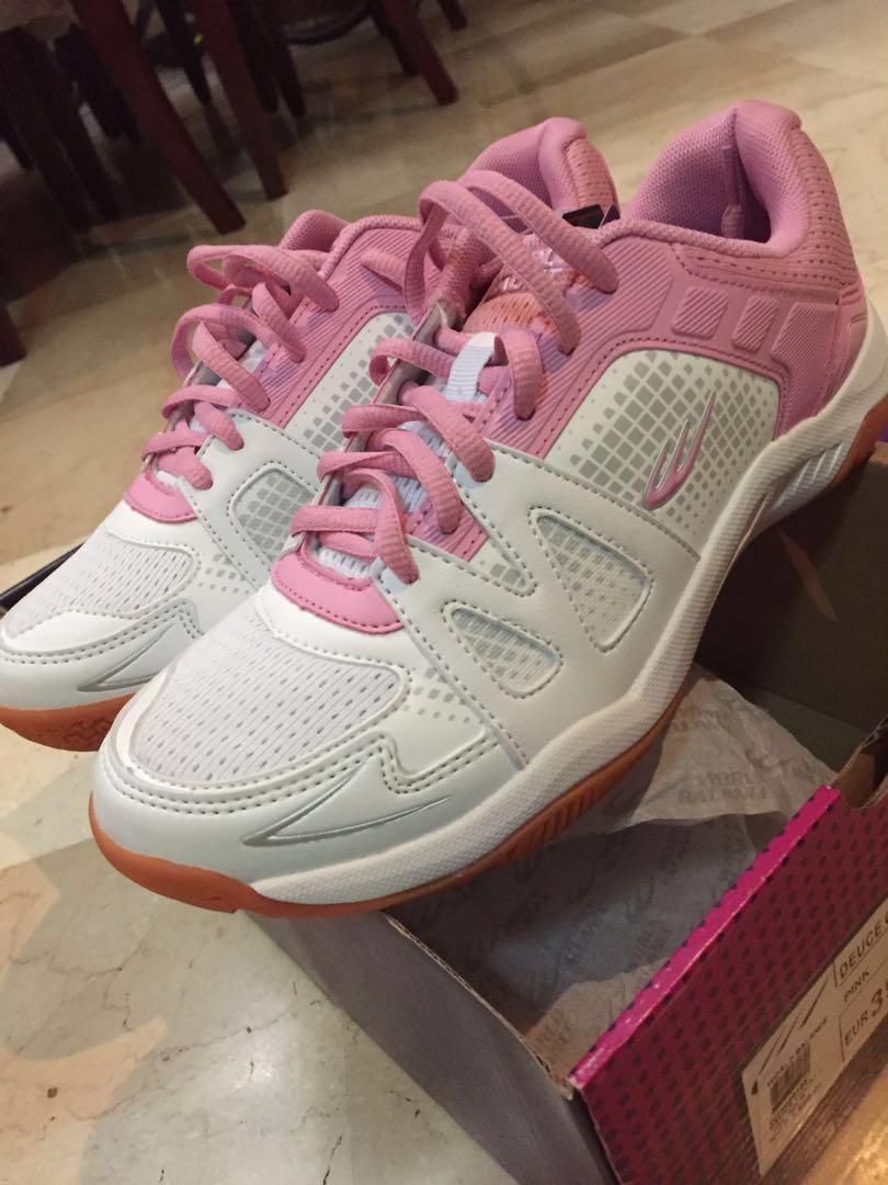 World Balance Deuce Court Gum Sole Badminton Shoes