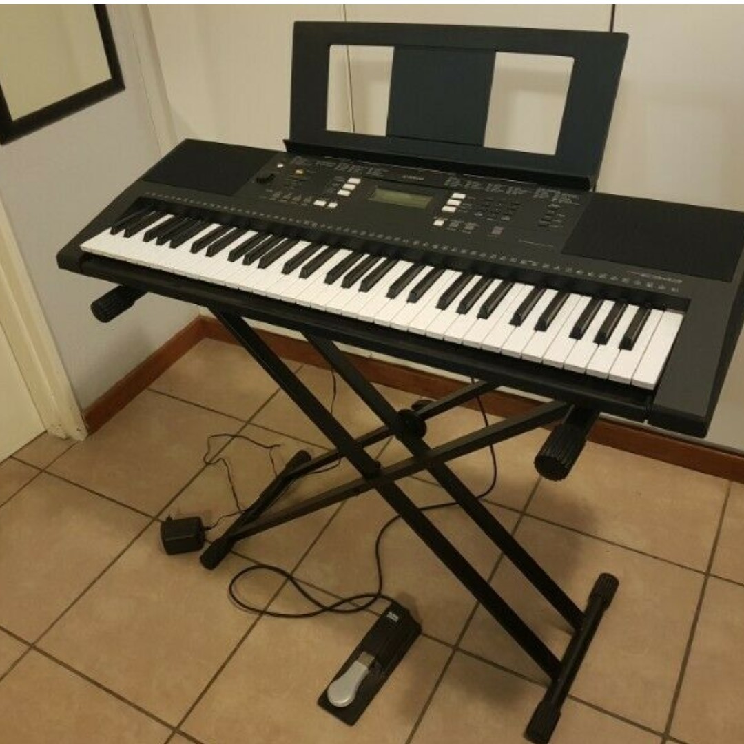 Yamaha Digital Keyboard PSRE343 with stand and sustain pedal, Hobbies