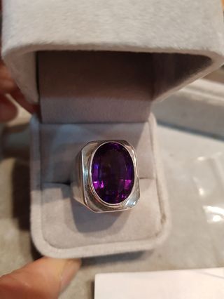 (Category: ) located in . Submitted by royal_treasure_trove (Listing ID 232749225, Image 1). Description: .
