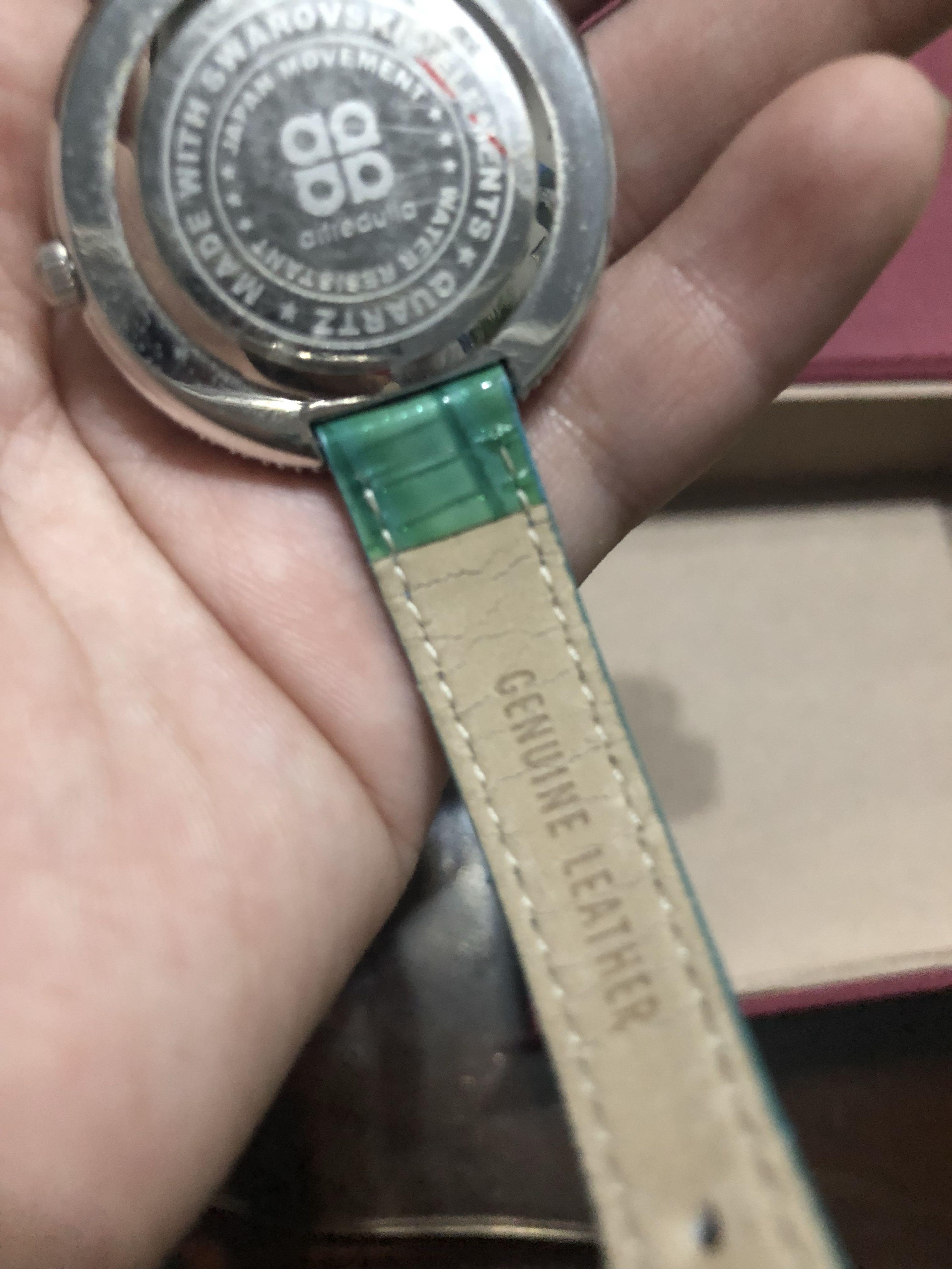 Alfredulla shop swarovski watch