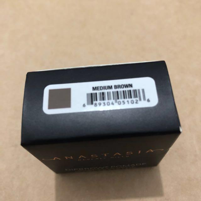 Anastasia Beverly Hills Dipbrow Pomade (Category: Makeup) located in Iloilo. Submitted by Ennashop (Listing ID 154816281, Image 3). Description: Shade: Medium Brown Guaranteed Authentic (directly from US) Waterproof, matte pomade Available onhand RFS: mistakenly purchased 2 items .