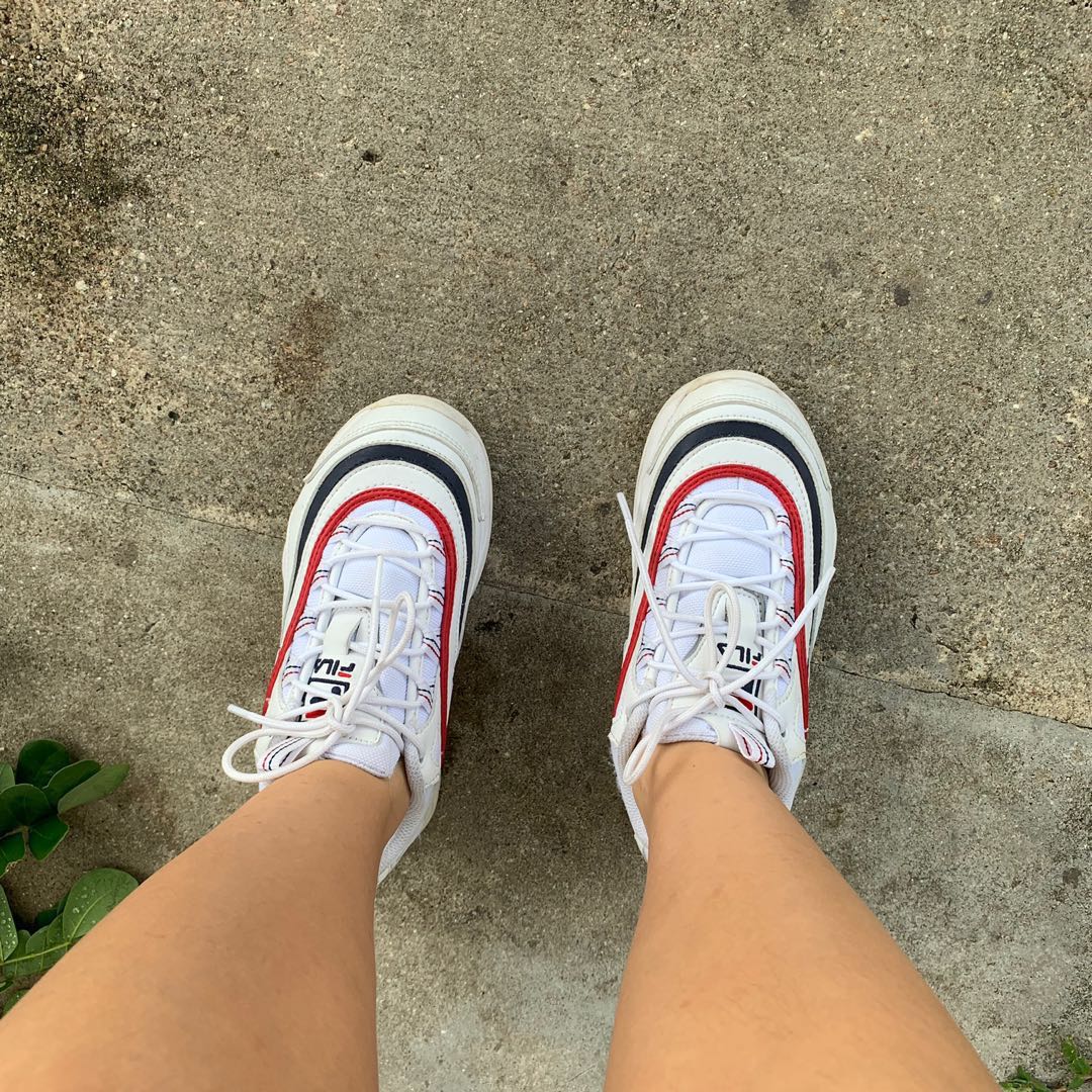 AUTHENTIC FILA RAY BLACK BLUE RED STRIPE SNEAKERS Women s