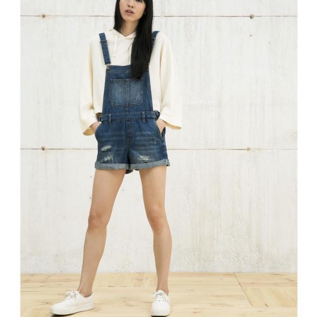 Bershka Denim Jumper Shorts (Category: Jumpsuits) located in Manila. Submitted by mystuff4less (Listing ID 232721522, Image 2). Description: Authentic Brandnew without tags Bershka Denim Jumper Shorts Size: Medium Distressed The item is in excellent condition.