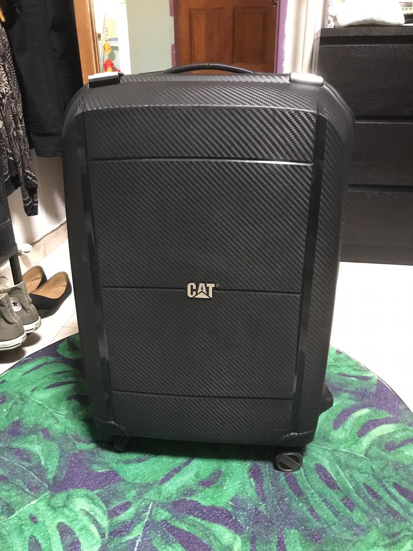 Caterpillar luggage 24" Zipless, Hobbies & Toys, Travel, Luggage on