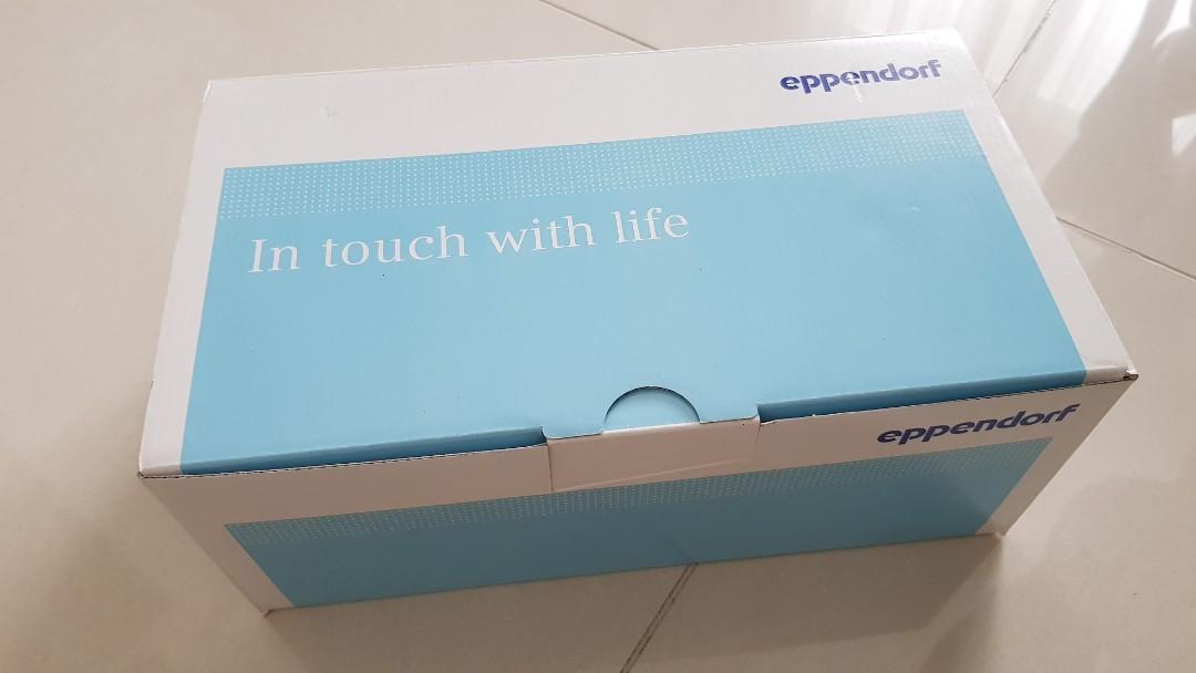 Eppendorf Easypet 3 Electronic Pipette with Charger and Wall Mount Holder, Mobile Phones