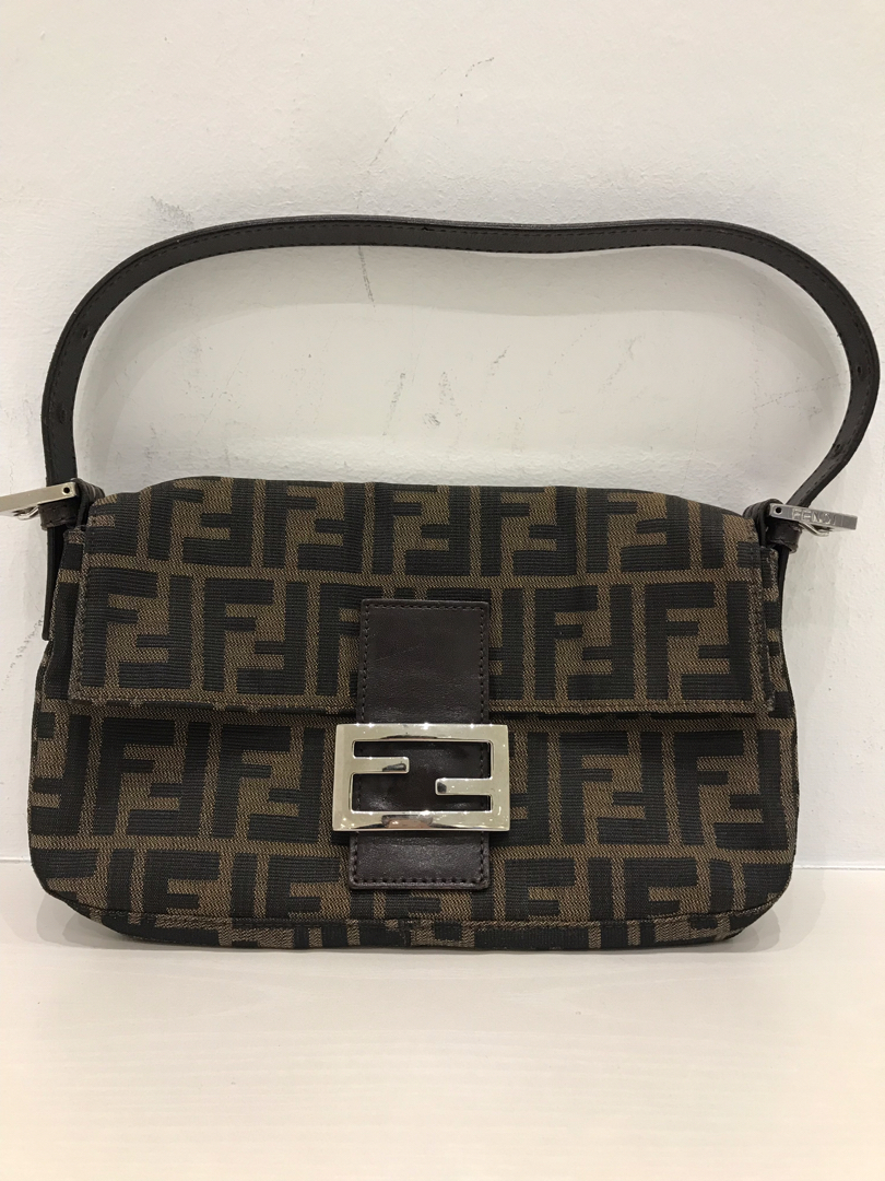 fendi zucca baguette bag