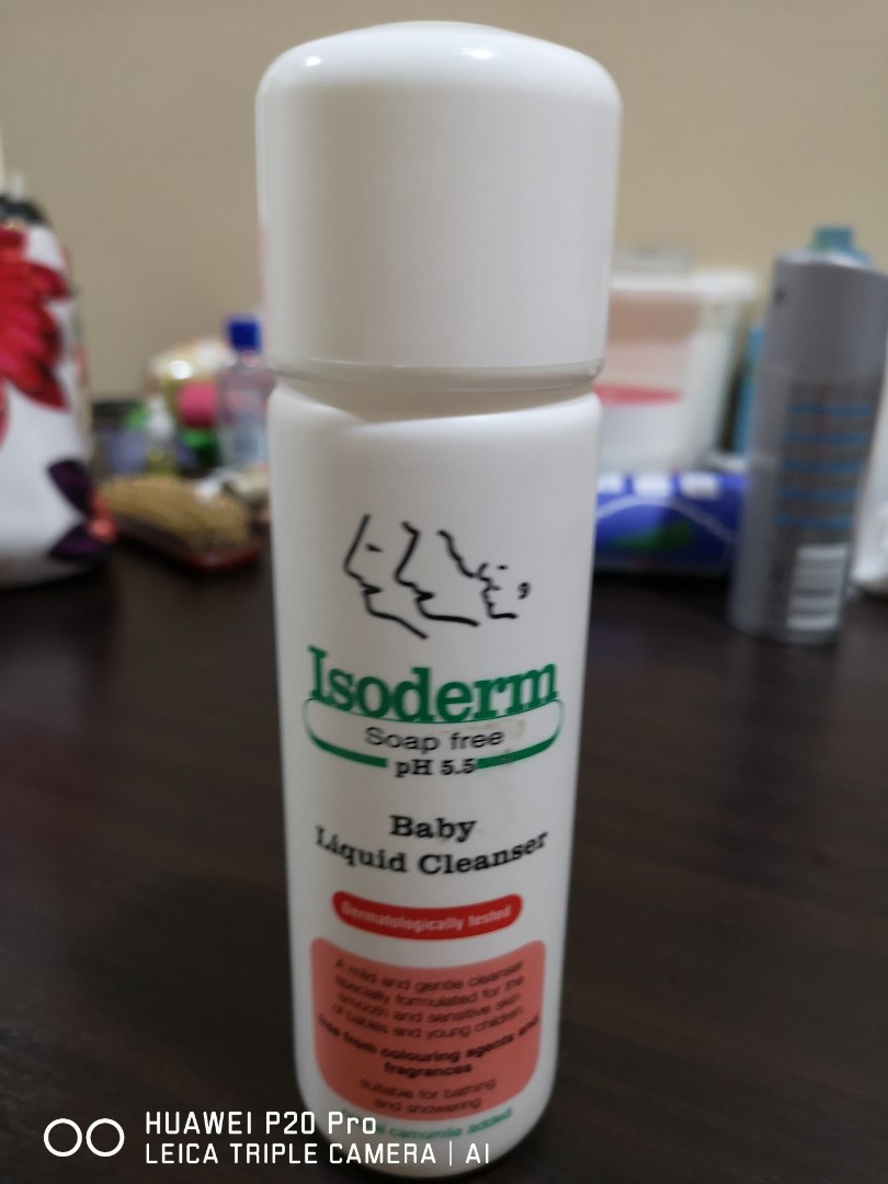 Isoderm Baby Liquid cleanser