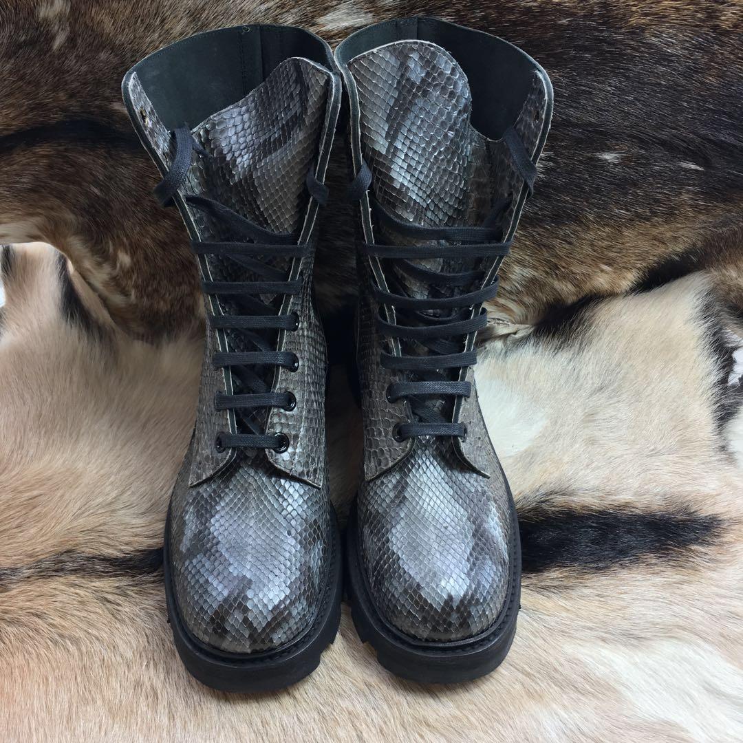Jil Sander real python boot, ็ท่ฃ, ้, ่ฅฟ่ฃ้ - Carousell