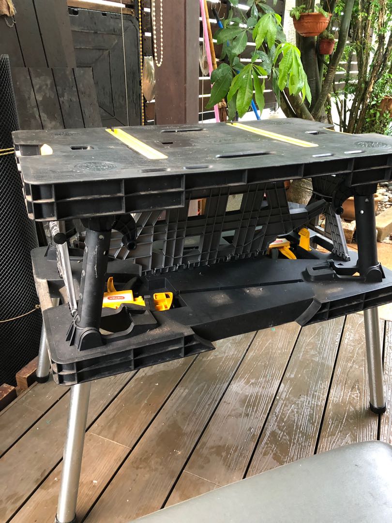 Keter Folding Compact Workbench Sawhorse Work table with Clamps