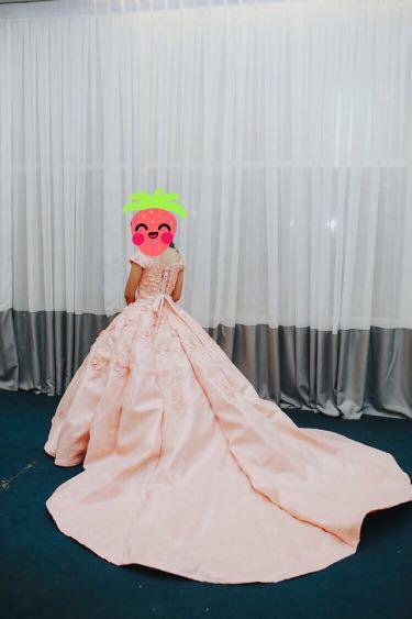 Long back ballgown (Category: Evening dresses & gowns) located in Quezon City. Submitted by somethingthing (Listing ID 232793496, Image 2). Description: .