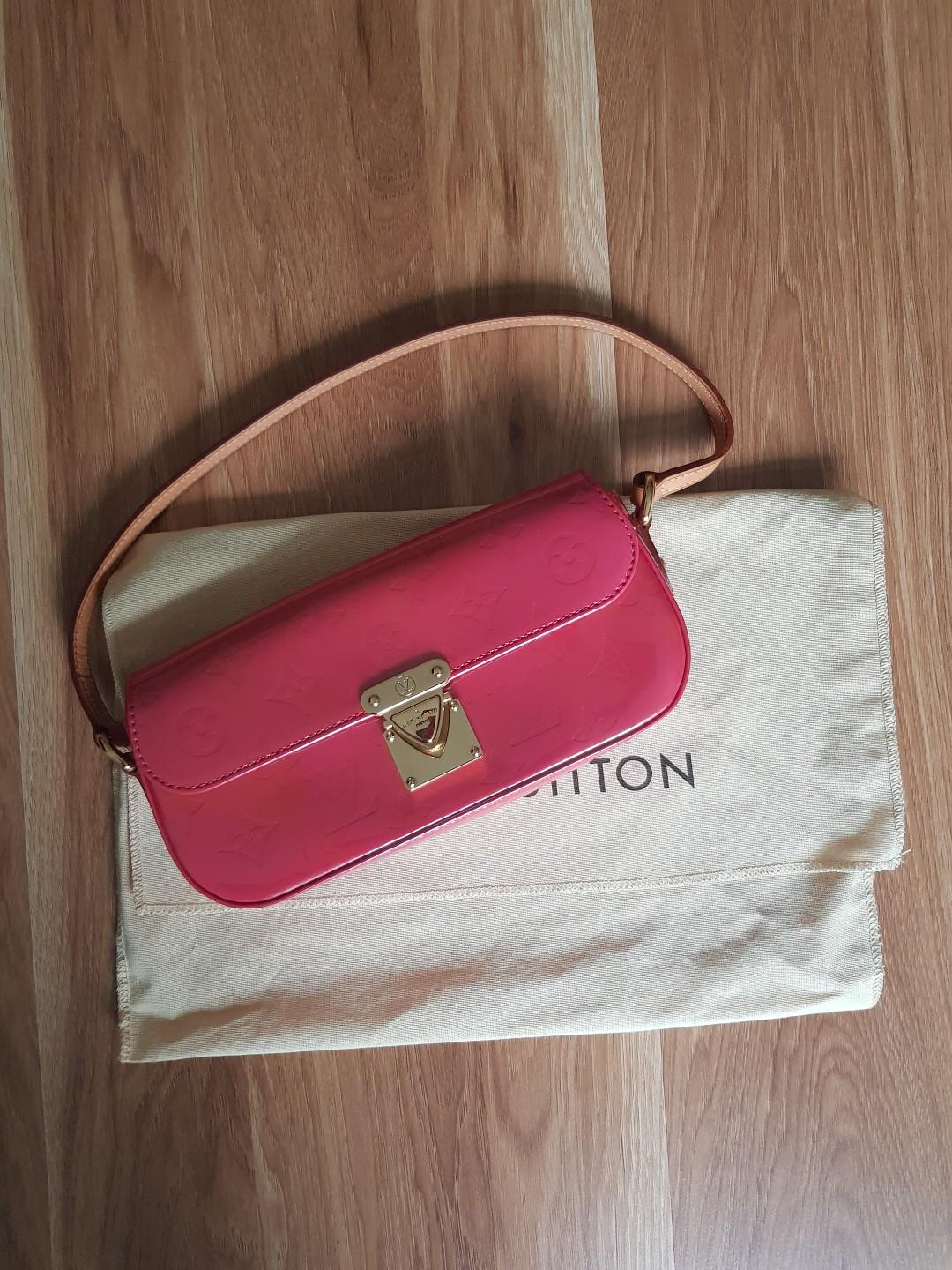 Louis Vuitton Louis Vuitton Spring Street Pink Vernis Handbag V260
