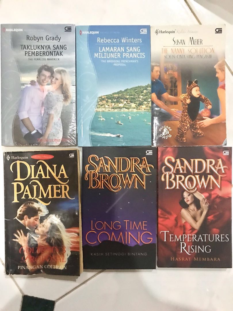Novel Terjemahan Harlequin, Buku Alat Tulis, Buku di Carousell