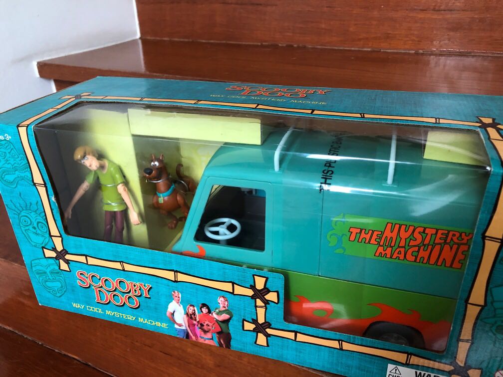 Scooby Doo mystery machine with shaggy and scooby doo, Hobbies & Toys