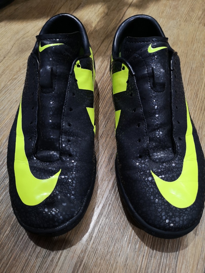 Sepatu Futsal Nike Mercurial Sports Other Sports Equipment On Carousell