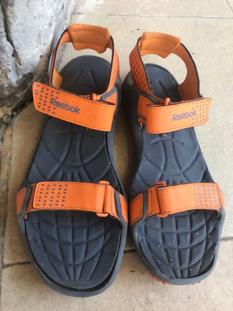 Sepatu sandal on sale reebok