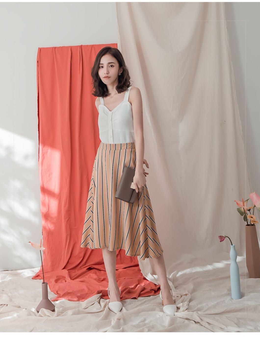 Kodz Striped flowy skirt Women s Fashion Bottoms Skirts on Carousell
