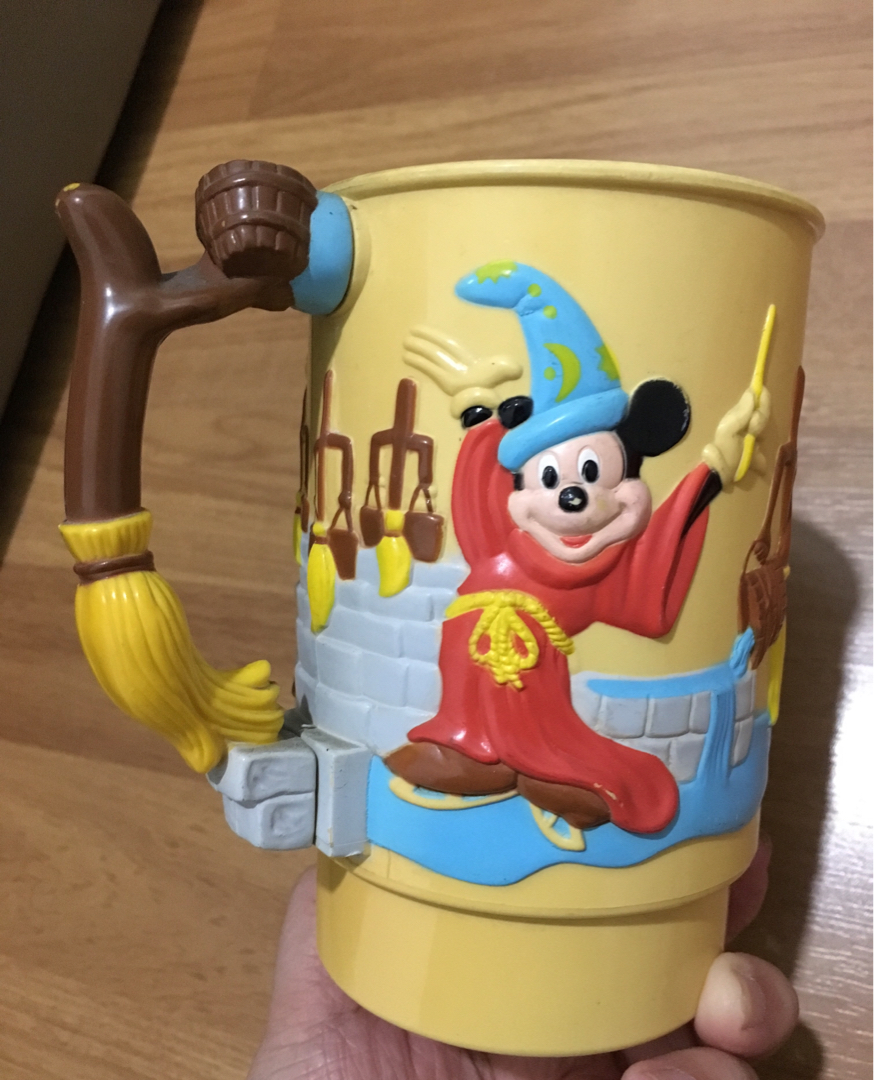 Vintage Walt Disney pencil holder 1990, Hobbies & Toys, Stationery