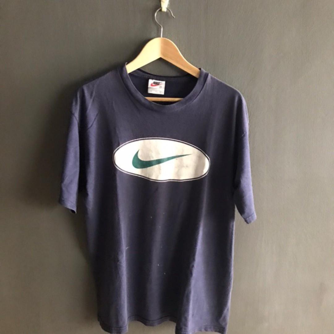 vintage nike swoosh t shirt