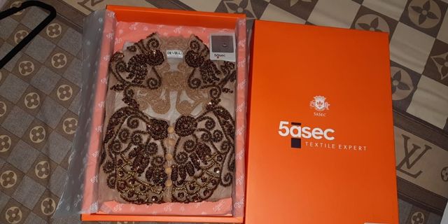 (Kategori: ) berada di . Dikirim oleh chatlyn.co (ID iklan 232888690, Gambar 1). Deskripsi: .